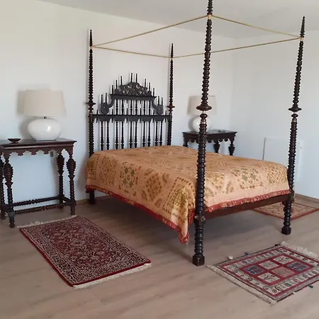 Charming Penthouse Apartman *