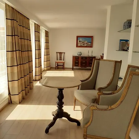 Charming Penthouse Апартаменти *