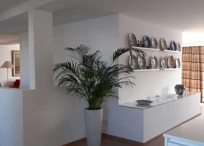 Charming Penthouse Lissabon